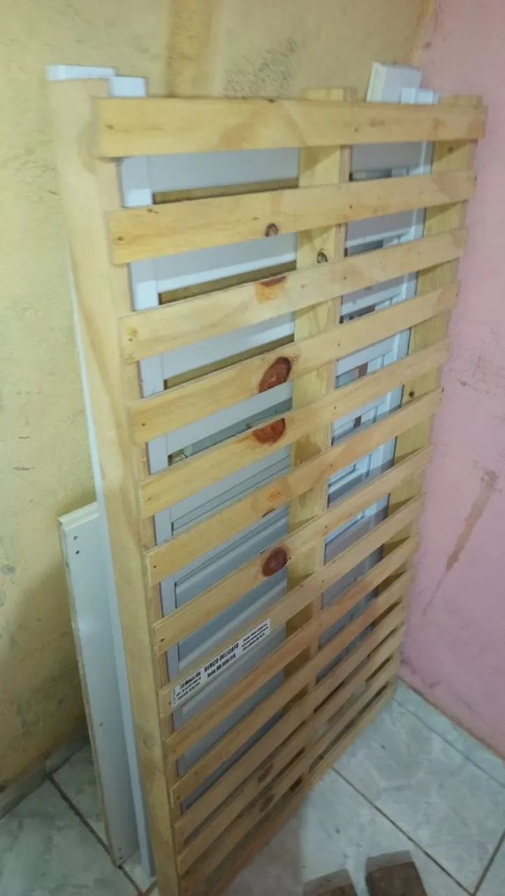VENDO BERÇO QUE VIRA CAMA ?