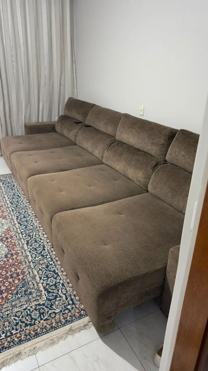 Sofá Retrátil 4 Lugares 4,35m - Encostos Ajustáveis - Excelente Estado