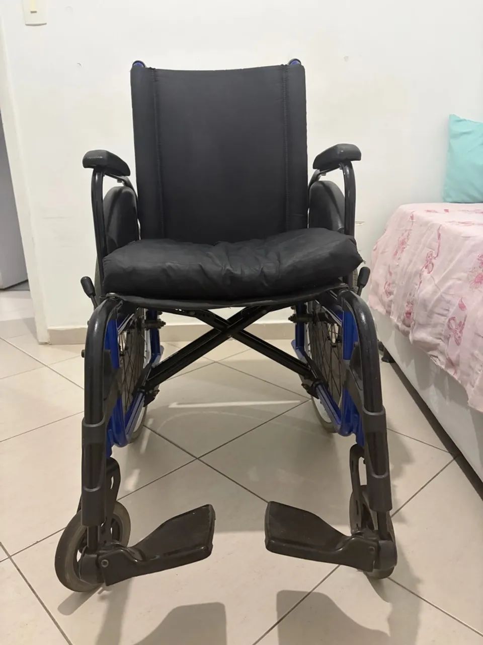 Cadeira de rodas - Foto 3