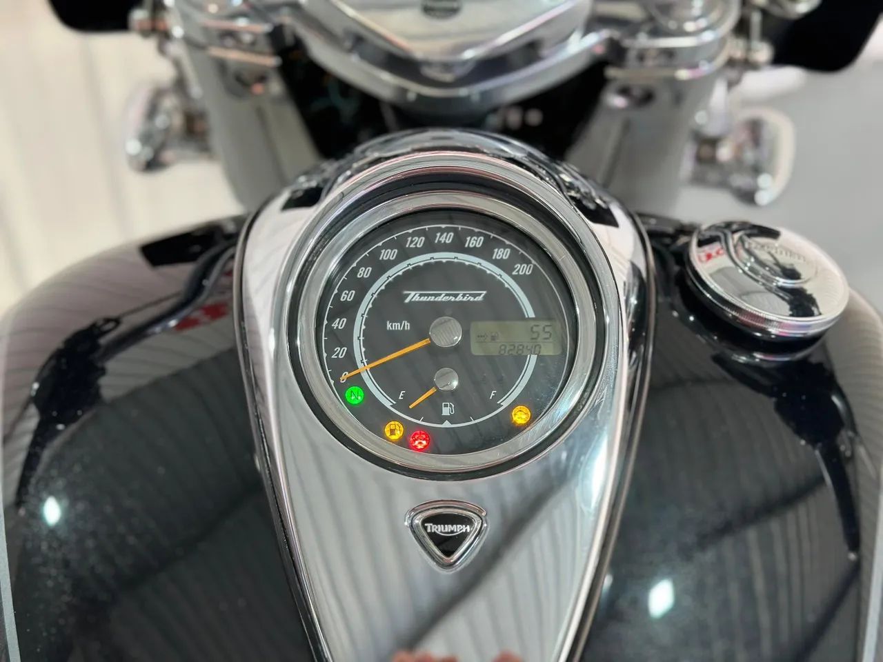 THUNDERBIRD 1700 COMMANDER ABS PRETA 2014/2014 - Foto 3