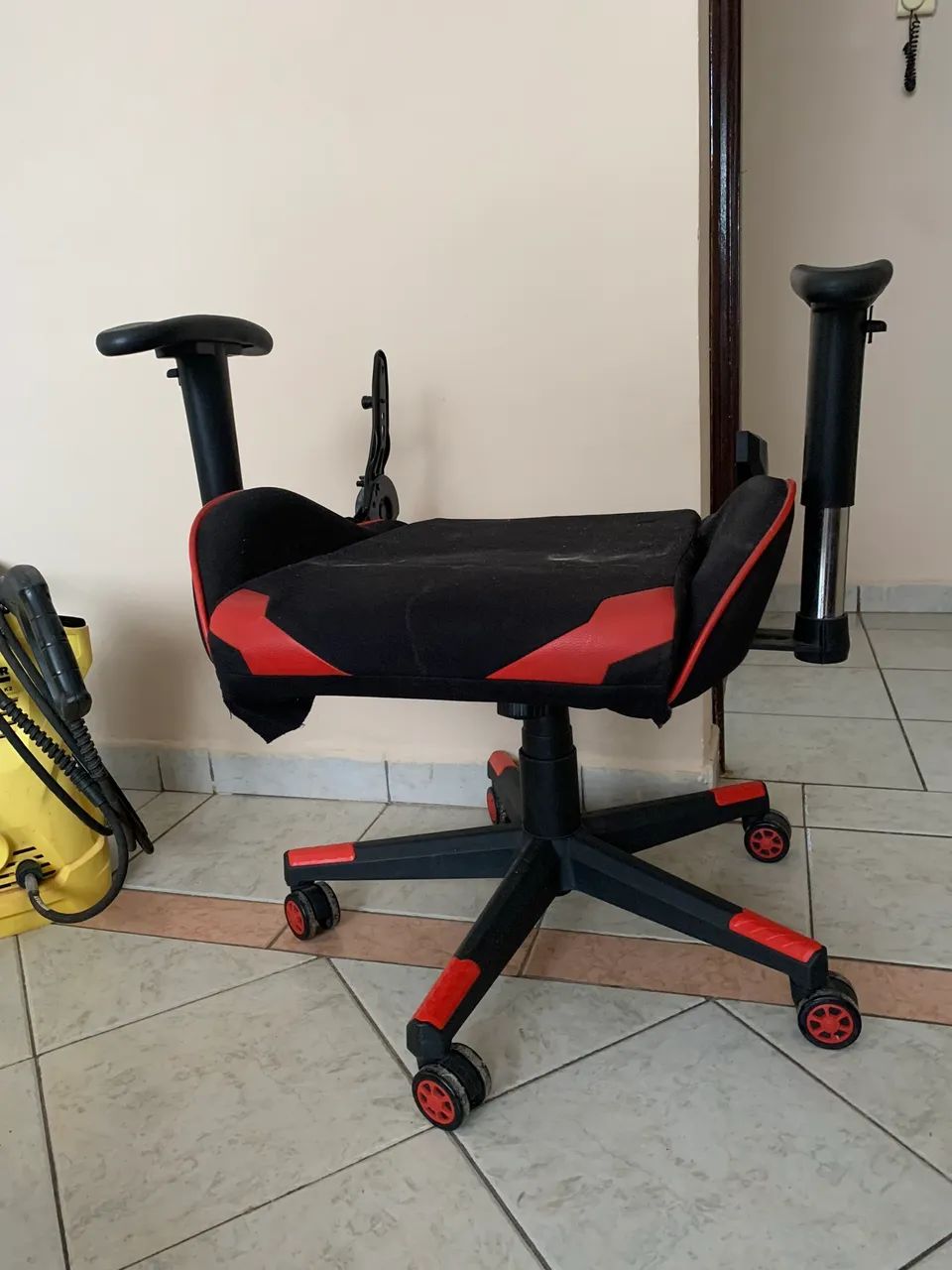 Cadeira gamer quebrada - Foto 4