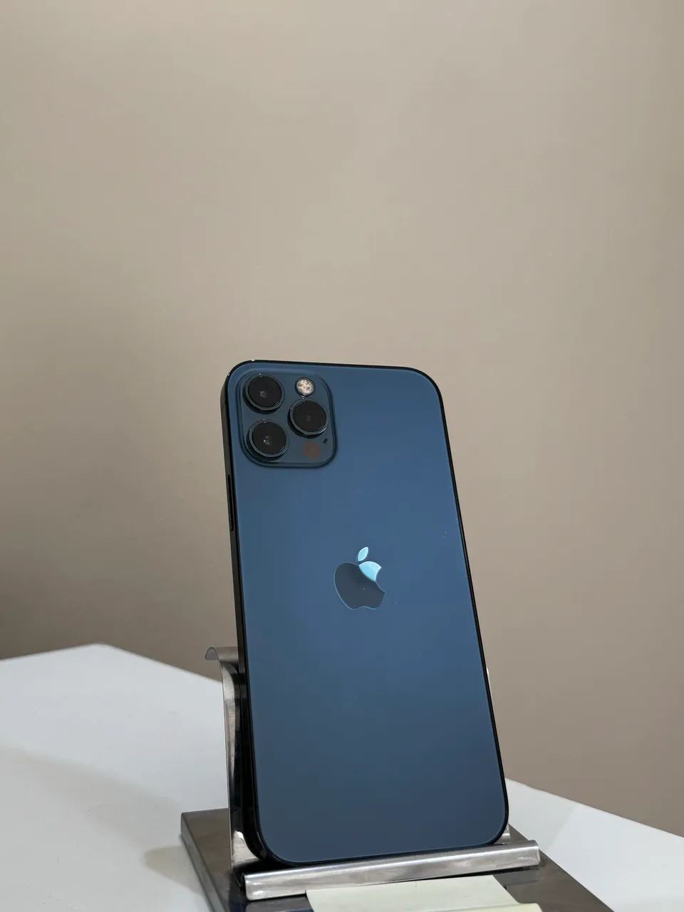 IPHONE 12 PRO IMPECÁVEL  - Foto 3