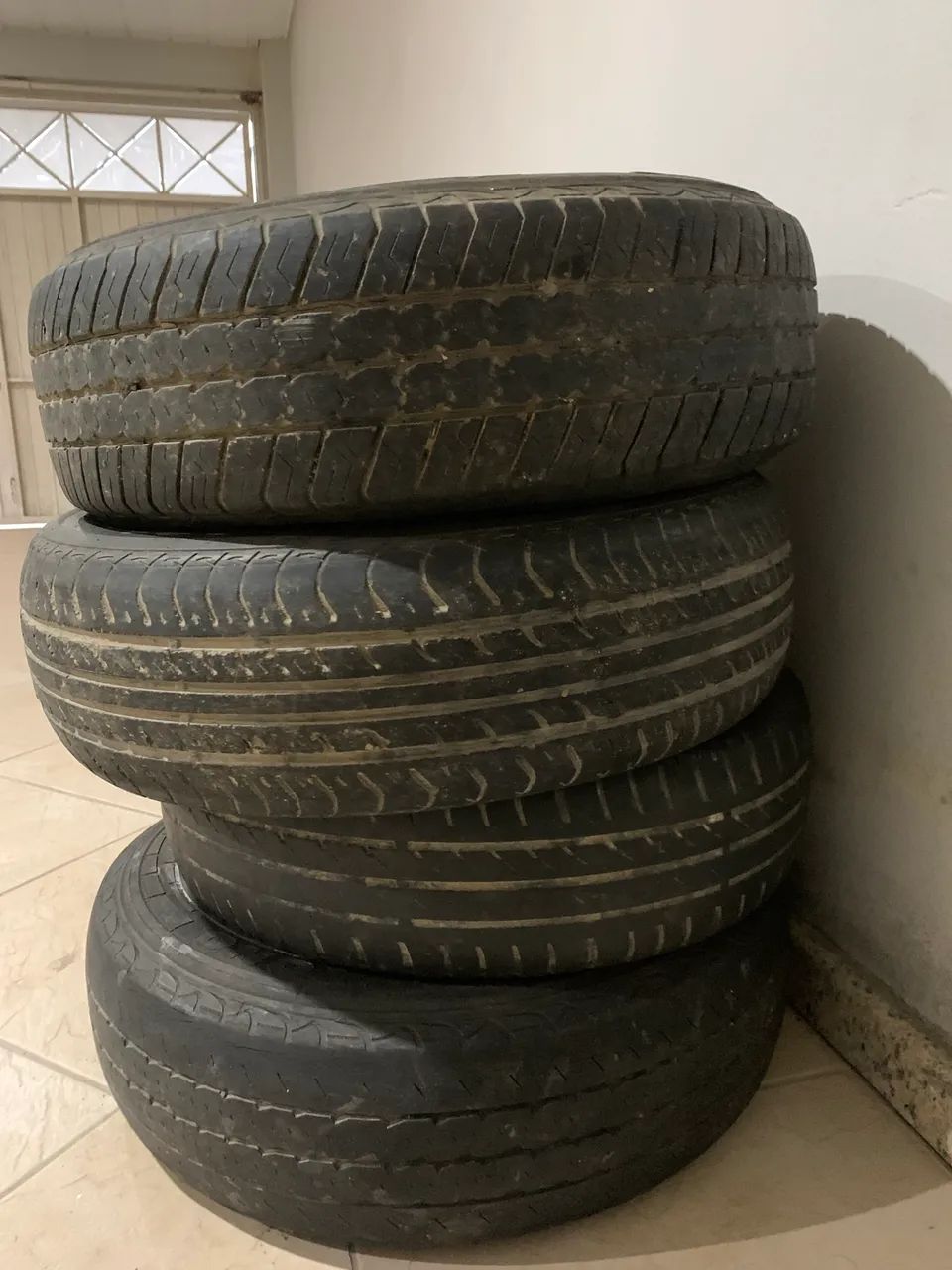 Pneu 14 usado 