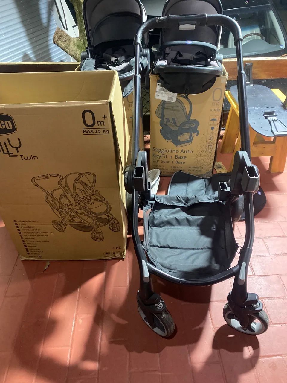 Carrinho para gêmeos chicco  - Foto 4