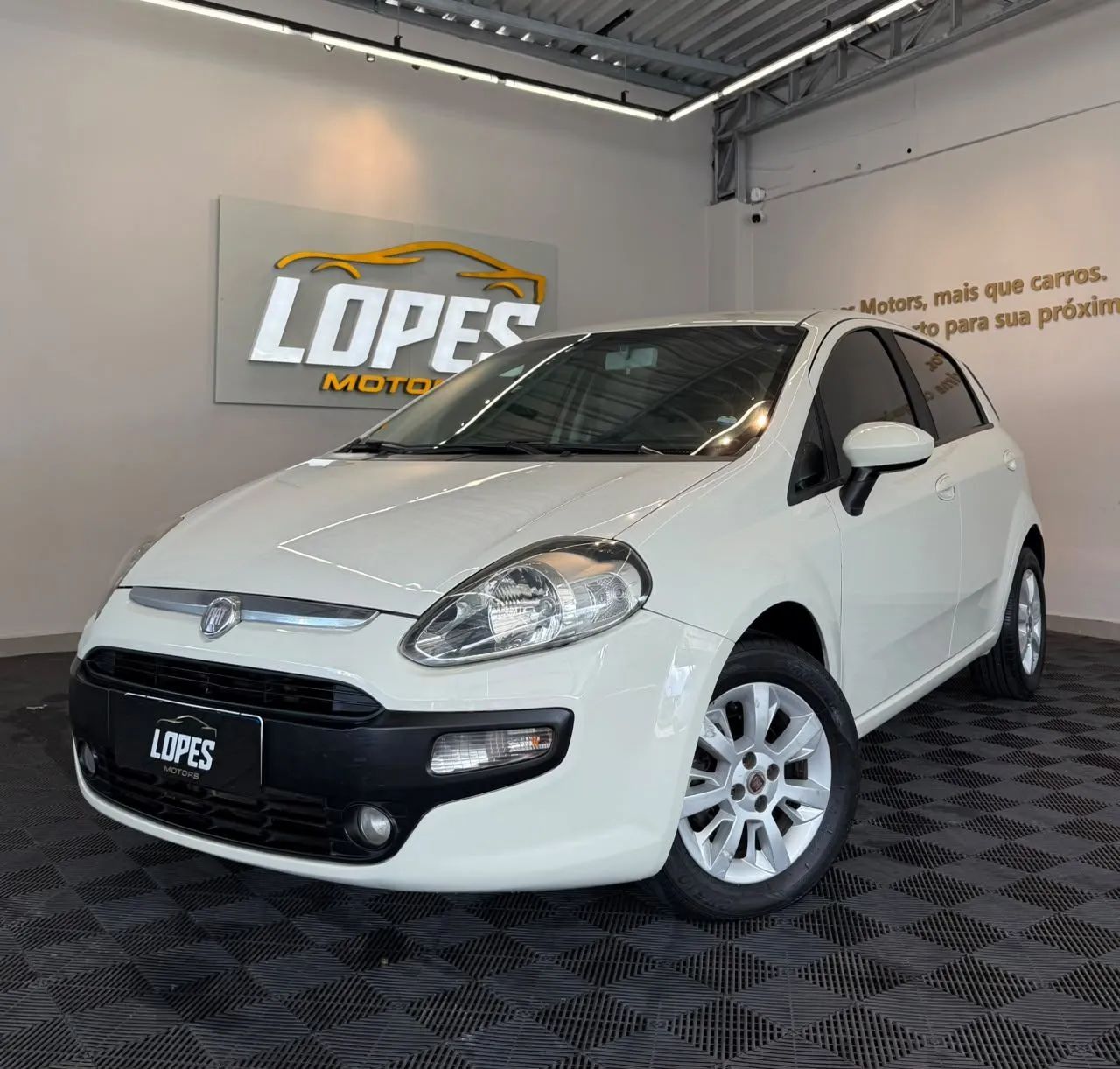 Fiat Punto Punto ATTRACTIVE 1.4 Fire Flex 8V 5p 2013