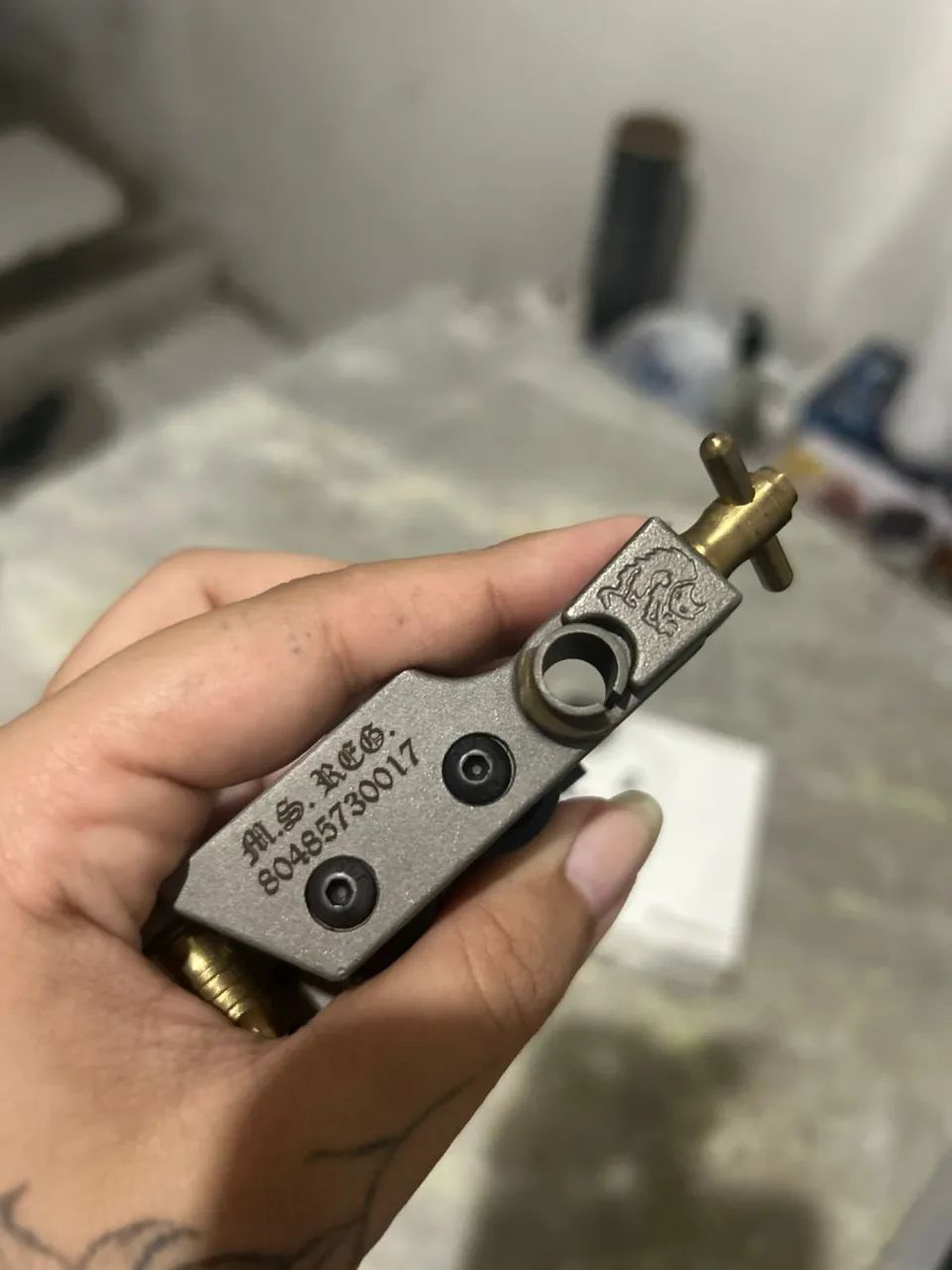 Vendo máquina de tatuagem + cabo - Foto 4