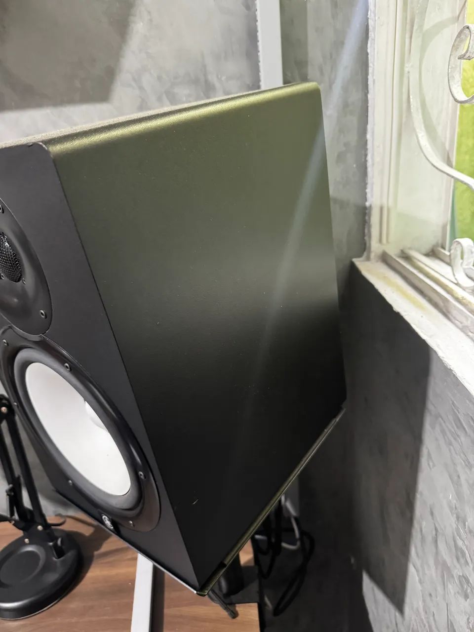 Monitores HS8 com suporte  - Foto 2