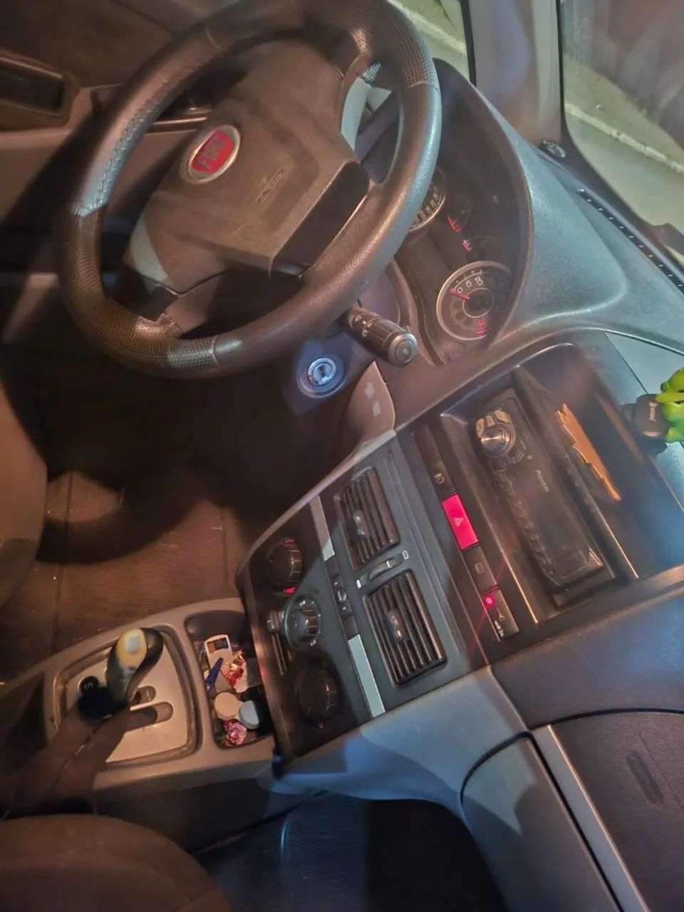 Fiat Idea Essence Dualogic 1.6 Flex 16V 5P 2012 - Foto 3