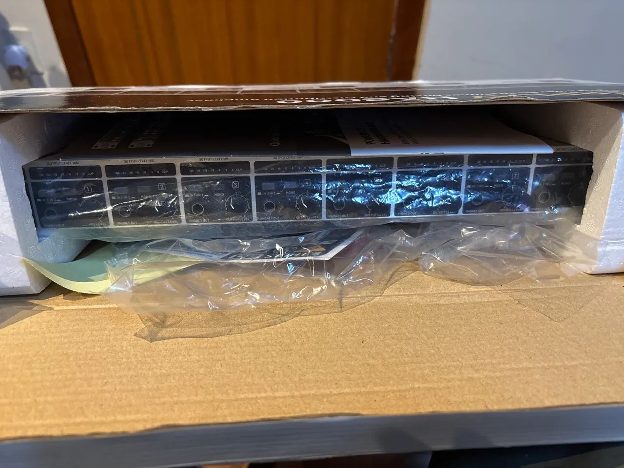 Amplificador de fones powerplay ha8000 Behringer Original - melhor que presonus Yamaha - Foto 2