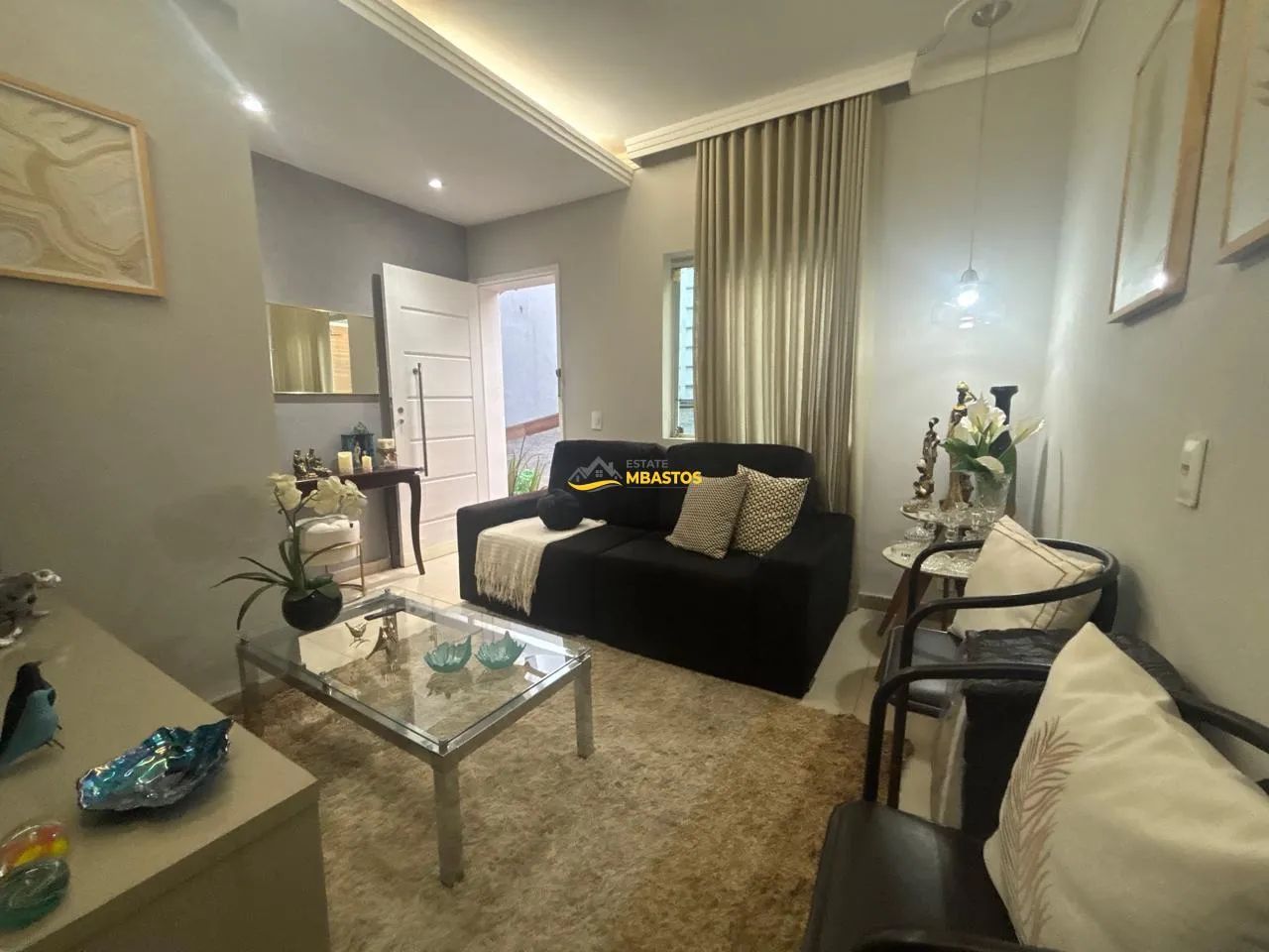 Casa Geminada à Venda com 2 Suítes e 2 Vagas no Bairro Serrano REF: 22632 - Foto 2