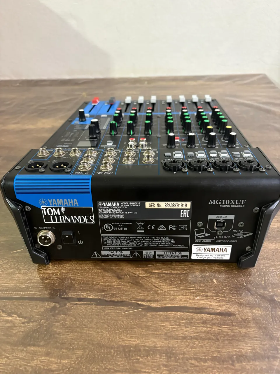 mesa de som yamaha 01v96