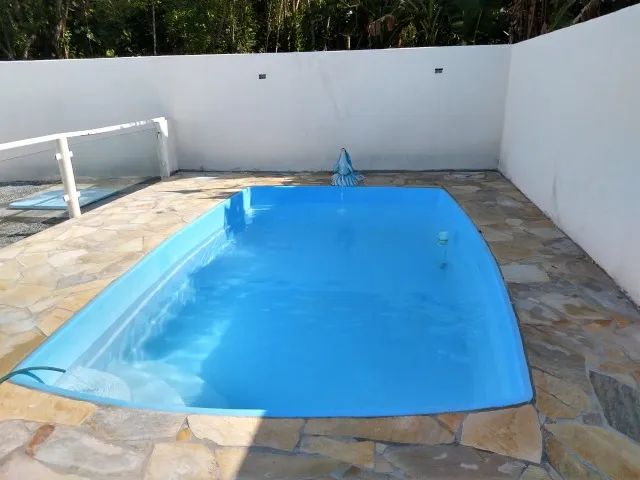 casa com piscina e cinco quartos em praia de Itapoá sc 