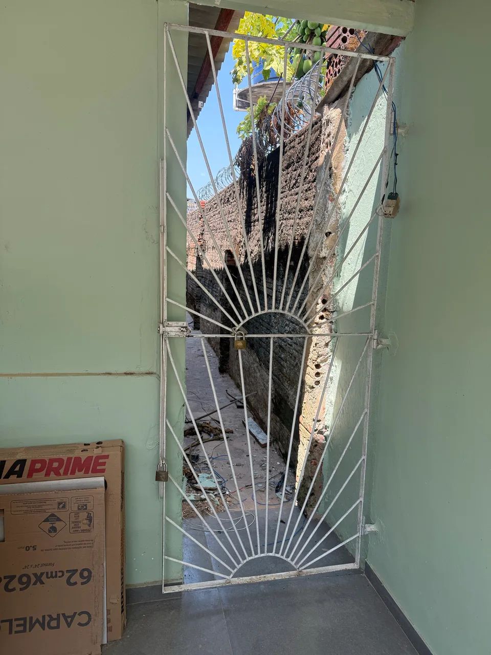 Janelas, portas e telhas  - Foto 4