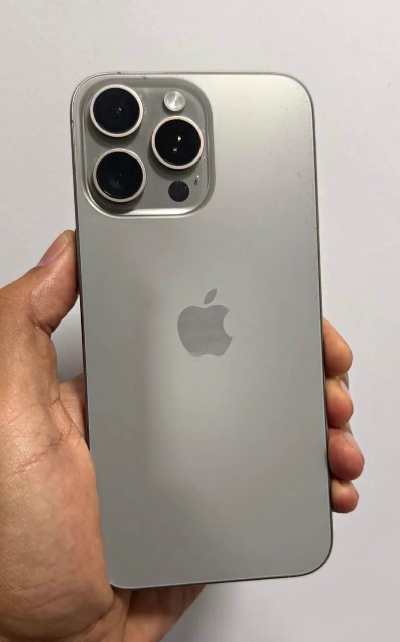 iPhone 15 Pro Max - 1TB - Foto 3
