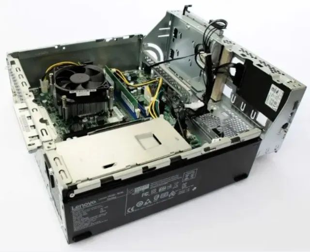 Lenovo V520s SFF | Intel Core I7 7700 | Ram 8GB | SSD Nvme 256GB