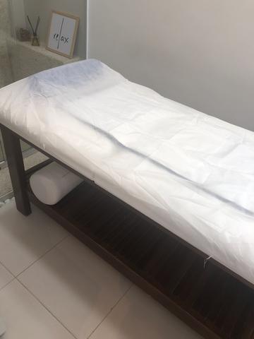 Cama p/ estética - comprimento 1,88m/ largura 78cm/ altura 80cm