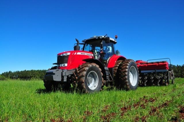 Trator MF7720 Massey Ferguson