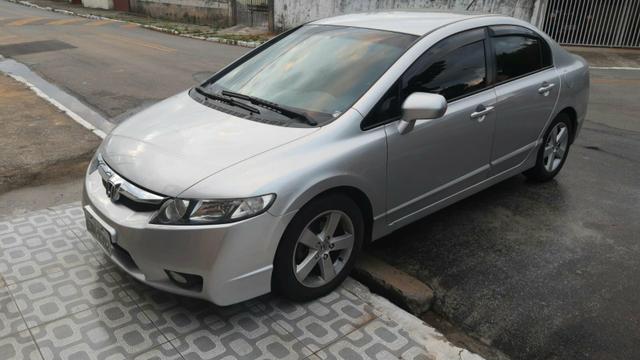 Honda cívic impecável quatro peneus novos michellin chave reserva manual - Foto 2