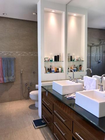 Oportunidade - Casa de Alto Padrão na melhor área de Correas - Foto 11