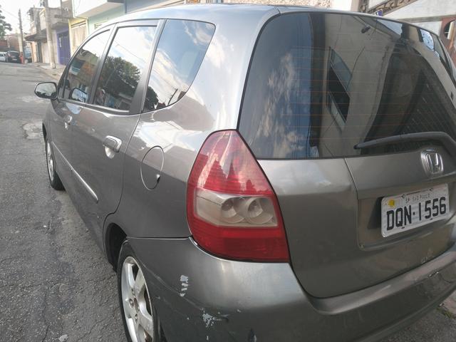 Honda fit 2006 bem abaixo da tabelars 15.000 carro com passagem de leilão - Foto 6