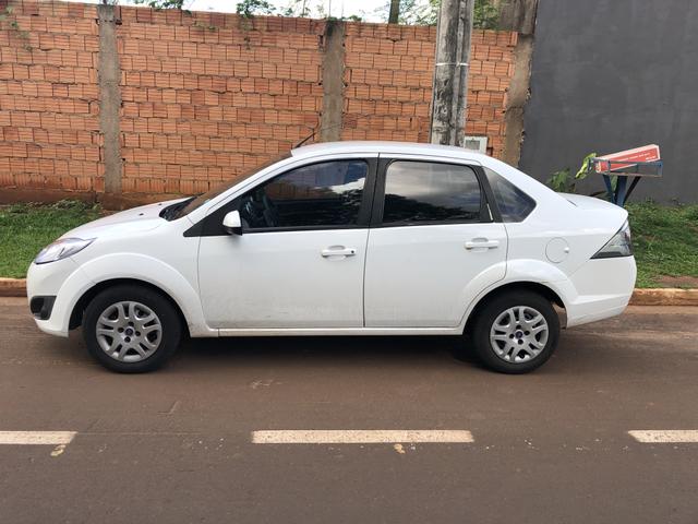 Fiesta sedan 1.6 - Foto 6