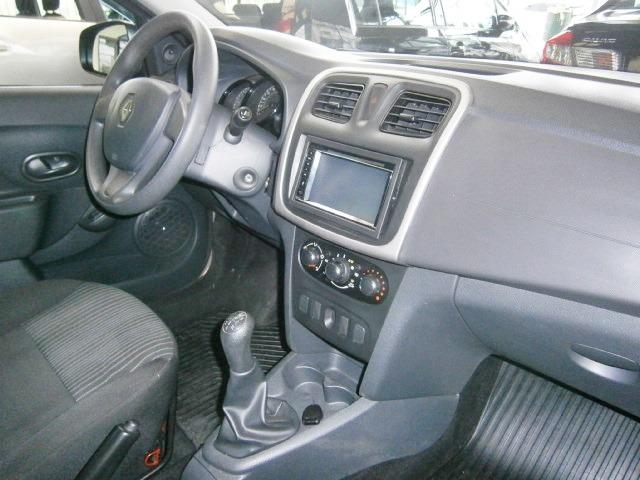 Logan 1.0 Authentique 16V Flex 4P Manual 2014/2014 - Foto 3