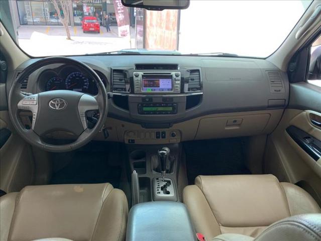 Toyota Hilux Sw4 3.0 Srv 4x4 7 Lugares 16v Turbo i - Foto 10
