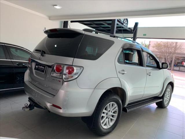 Toyota Hilux Sw4 3.0 Srv 4x4 7 Lugares 16v Turbo i - Foto 4
