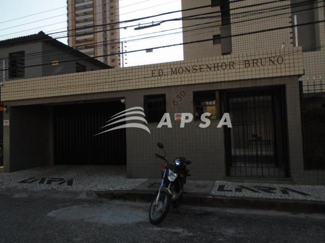 Apartamento para alugar com 3 dormitórios em Meireles, Fortaleza cod:28636