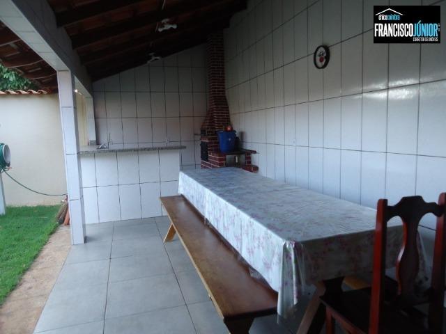 Casa no Setor Coimbra em Goiânia, 4 Quartos (2 suítes), 2 Salas, Jardim, Área Lazer, 460m² - Foto 4