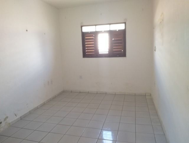 Vende-se uma excelente casa no bairro Nova Betania - Foto 9
