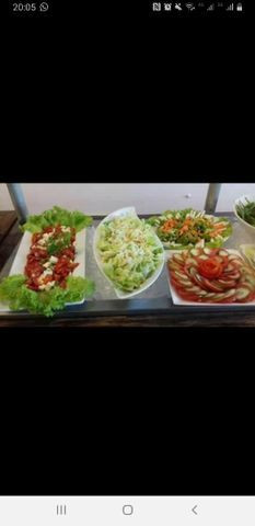 Cozinheira / saladeira