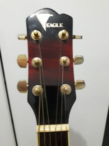 Vendo ou troco Eagle ch70 extra jumbo , procuro trocar em Takamine com volta minha - Foto 4