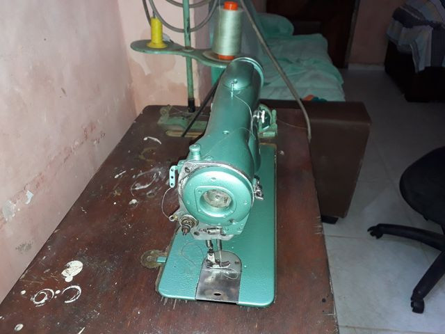 Máquina de costura - Foto 3
