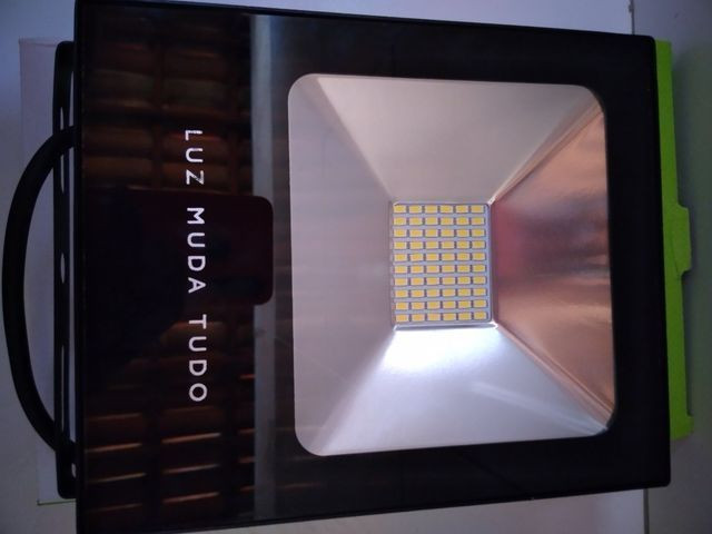 R$85,00 Refletor nova na caixa - Foto 4