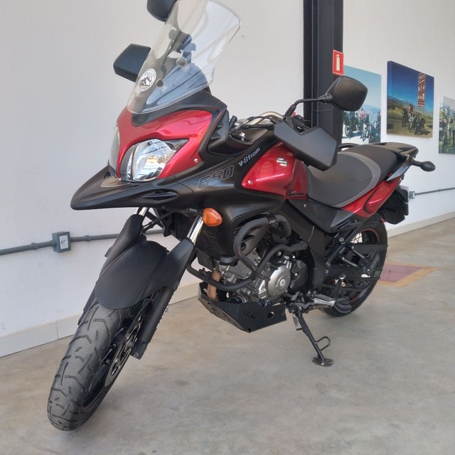 SUZUKI- VSTROM 650 XT