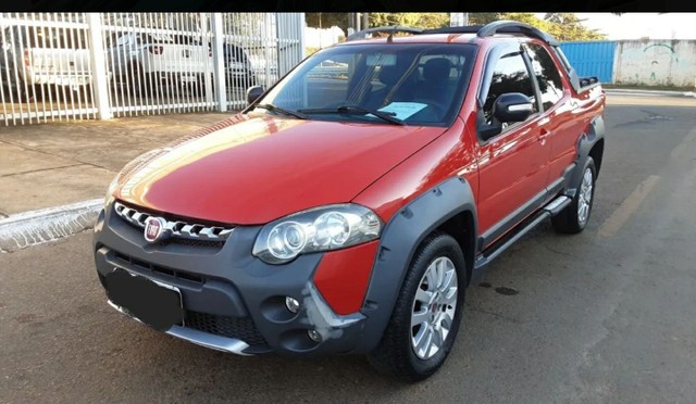 FIAT STRADA 1.8 16V ADVENTURE CAB. DUPLA FLEX DUALOGIC 3P