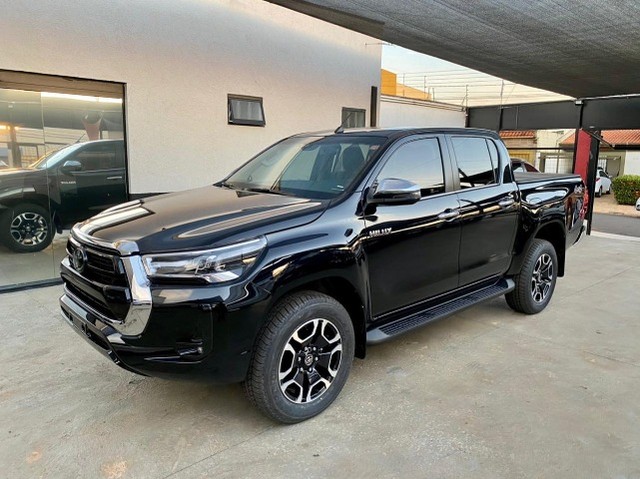 TOYOTA HILUX SRX 4X4 2.8 TDI 16V APENAS 1 MIL KM