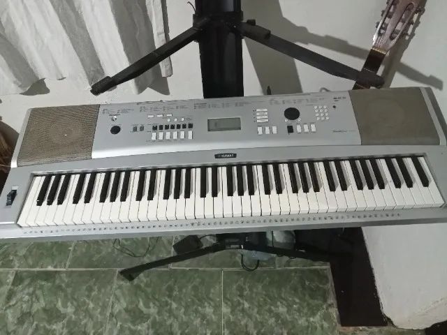 Teclado Yamaha PSS F30 Infantil - Cheiro de Música Instrumentos Musicais e  Áudio Profissional