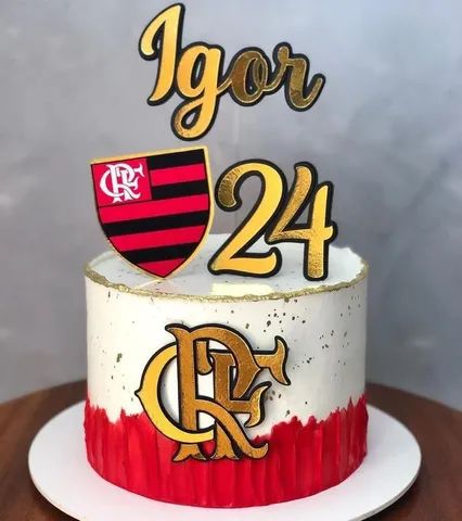 Bolos de aniversário personalizados com Chantily