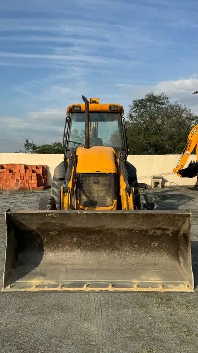 Retroescavadeira JCB 3c 4x4 2014 - Foto 2