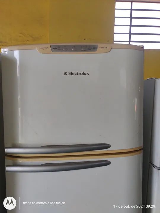 REFRIGERADOR ELECTROLUX DFF44 220V - Foto 2