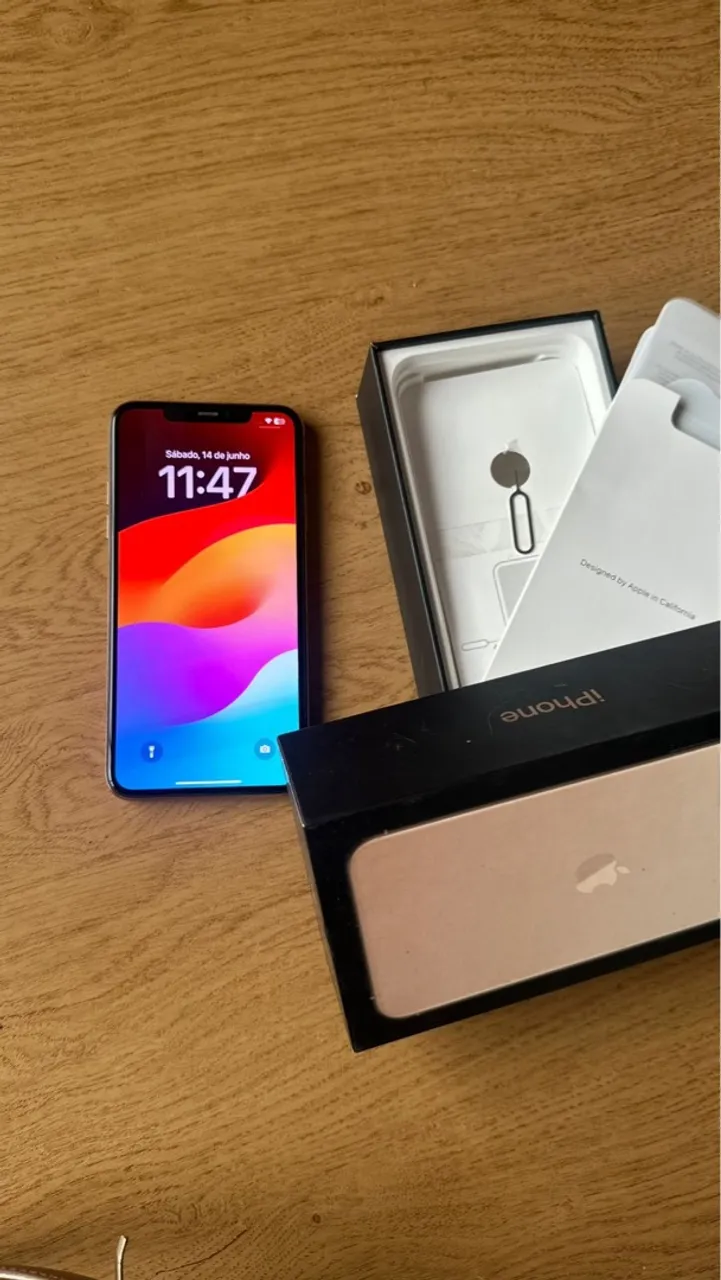 VENDE- SE IPHONE 11 PRO MAX 256GB