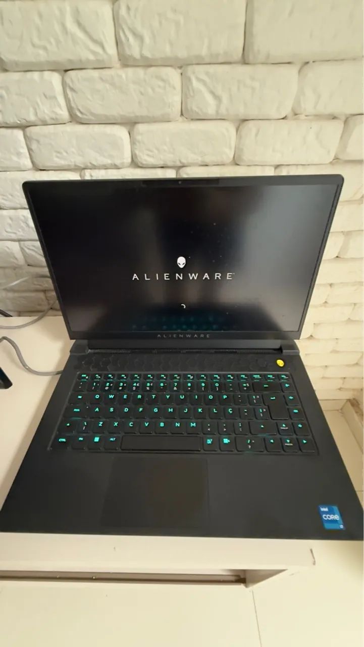 Notebook Gamer Alienware pago de entrada Mac M4Air