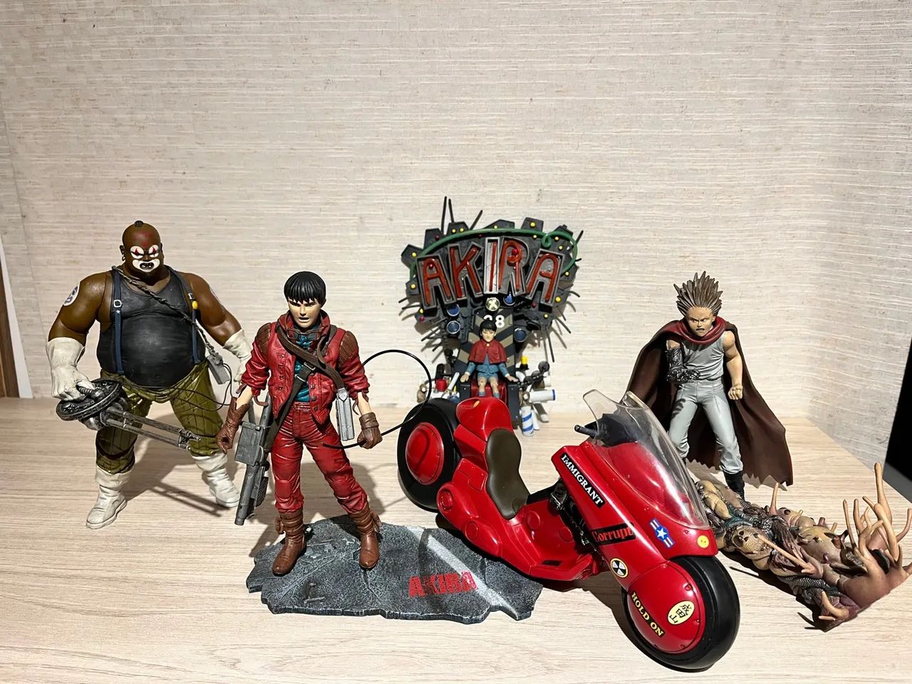 Figuras completas lote Coleção Akira Mcfarlane  - Foto 4