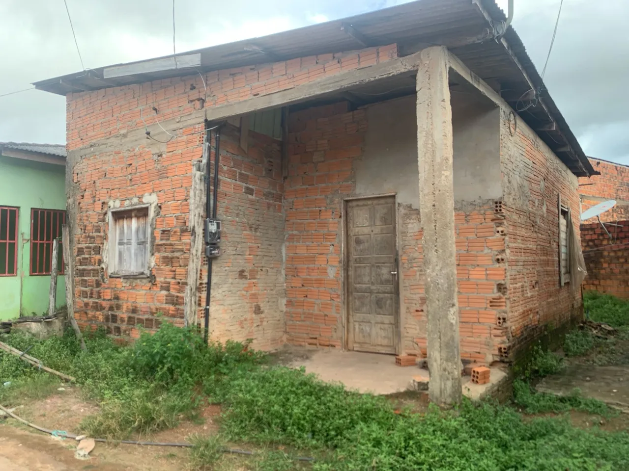 Dois terrenos duas casas