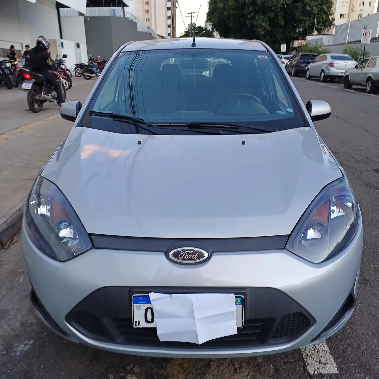 carro muito novo