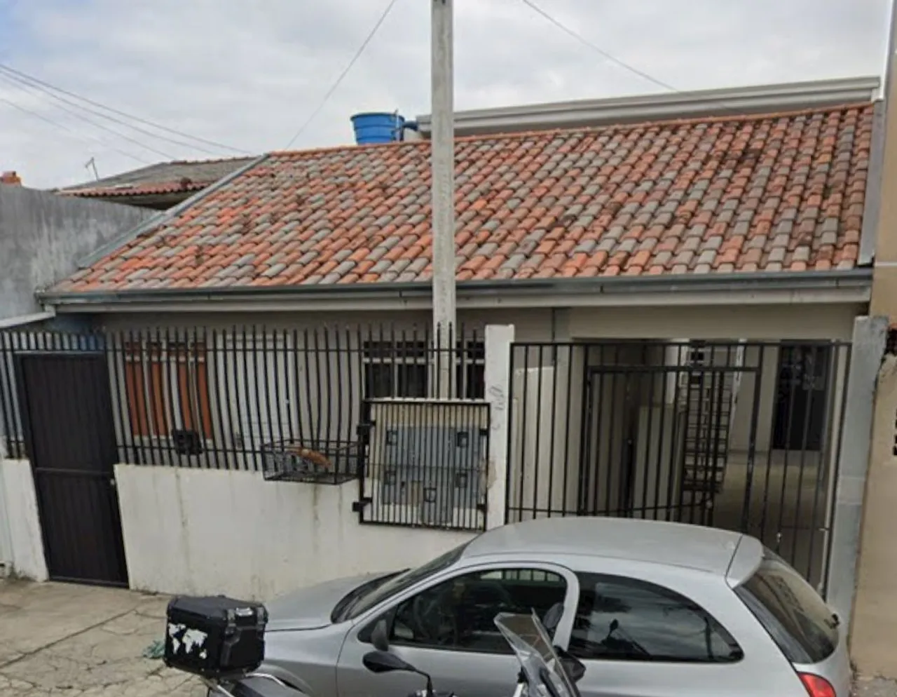 CASA/CONDOMÍNIO