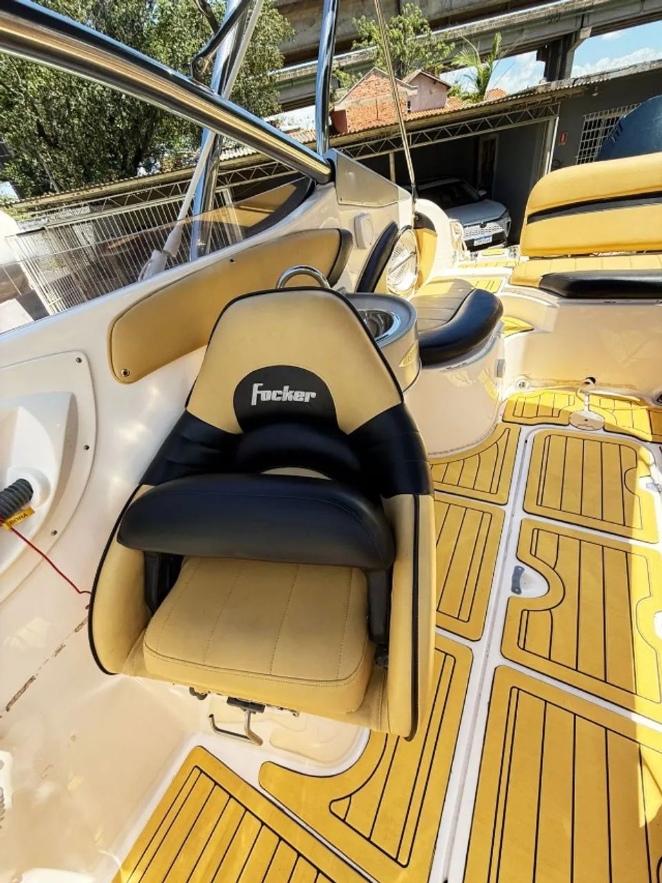 Lancha Focker 215 - Ano 2007 - Evinrude E-TEC 150Hp - Foto 12