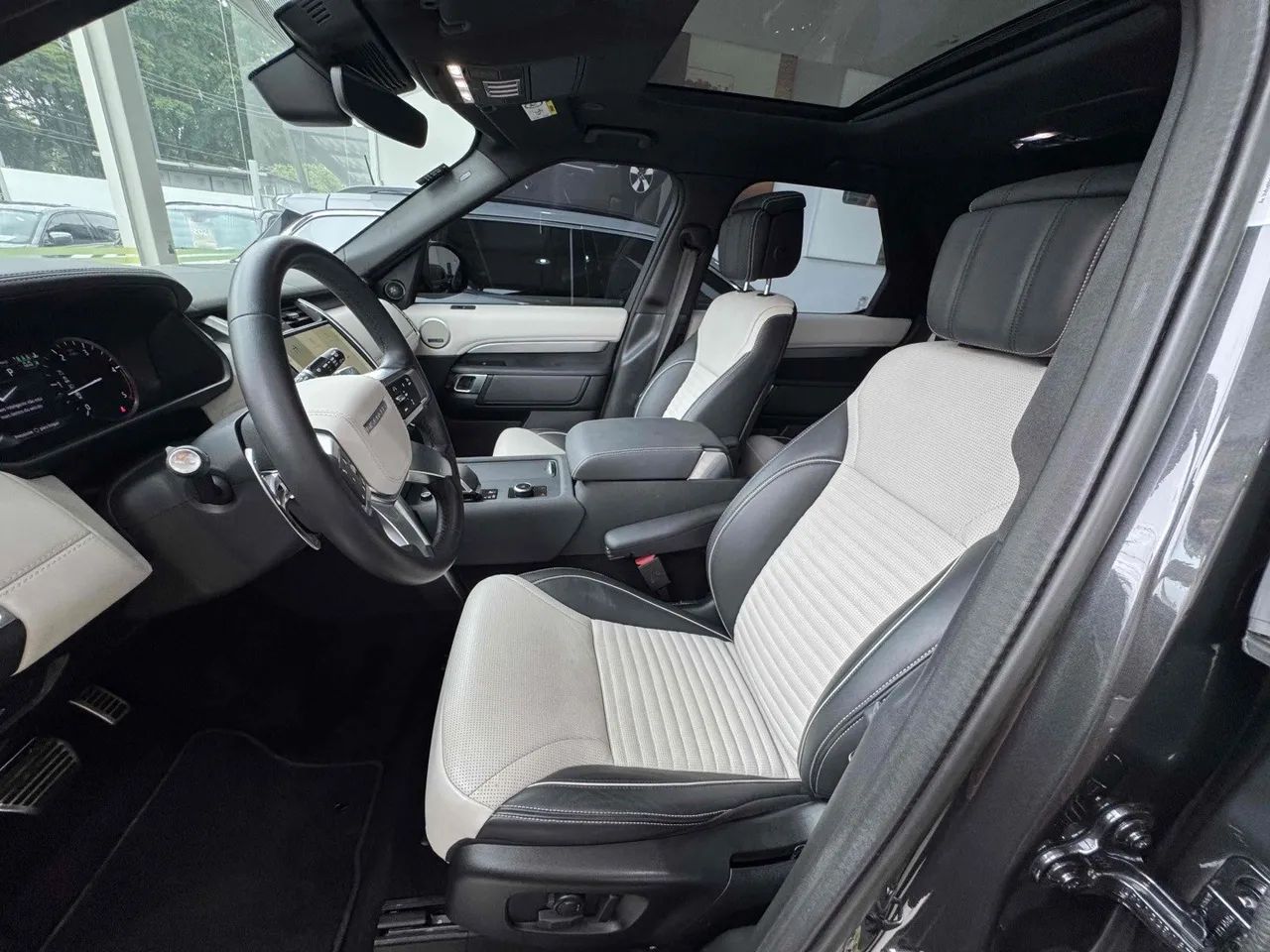 Land Rover Discovery R- Dyn HSE 3.0 4x4 Die. (Hib.), foto 8 de 14